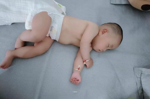 九江宝宝积食发烧怎么处理